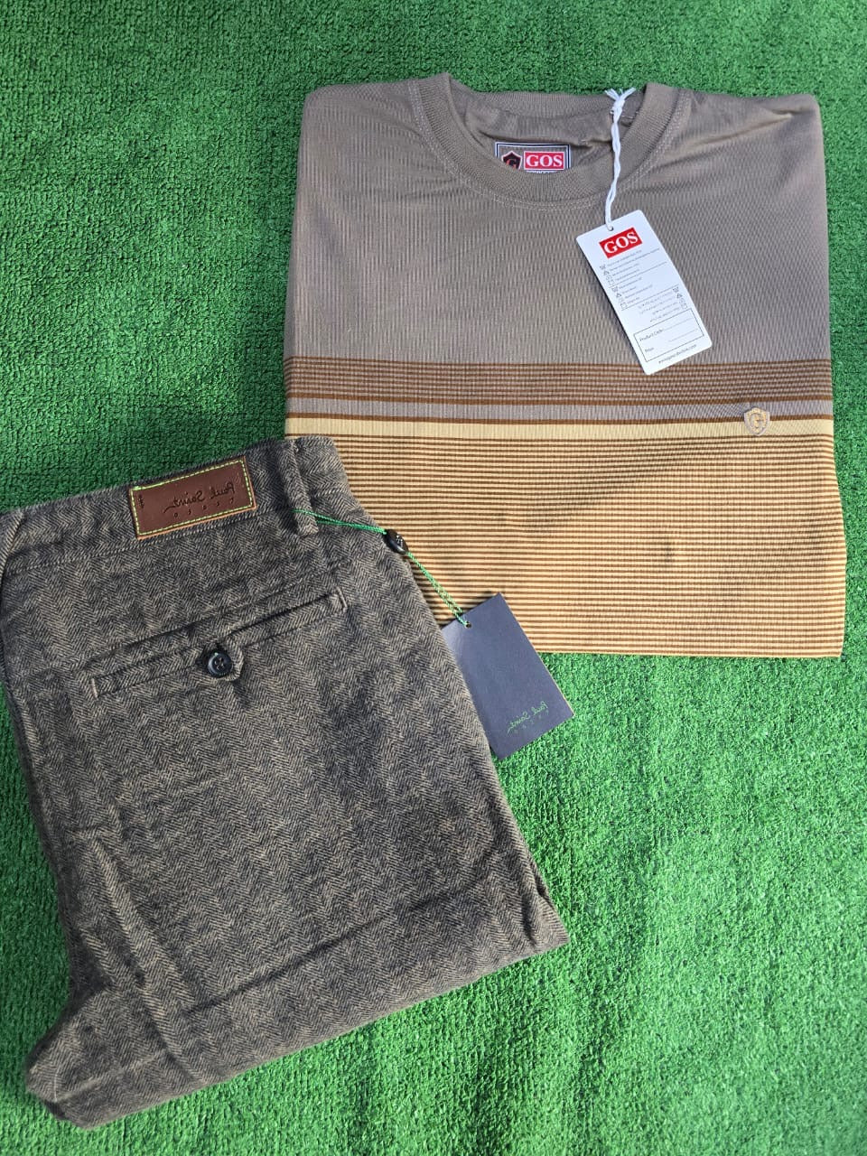 Ensemble kaki et t-shirt coton (adultes)