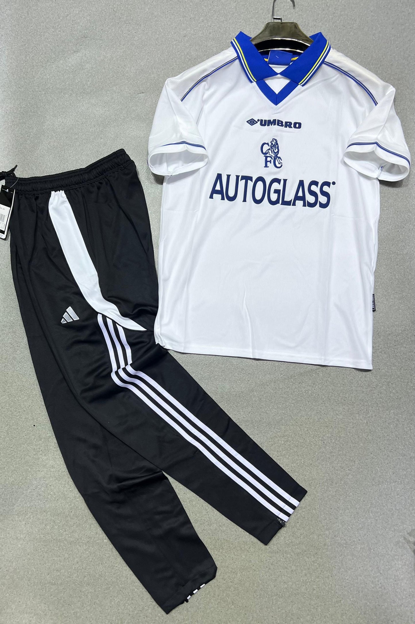 Ensemble pantalon avec maillot
