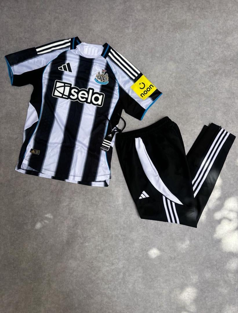 Ensemble pantalon avec maillot