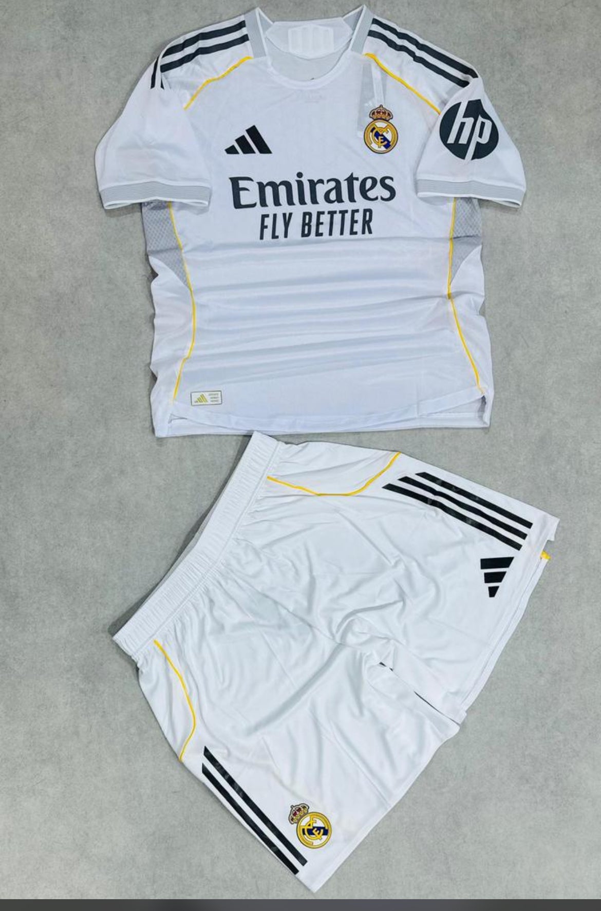 Ensemble short et maillot authentique