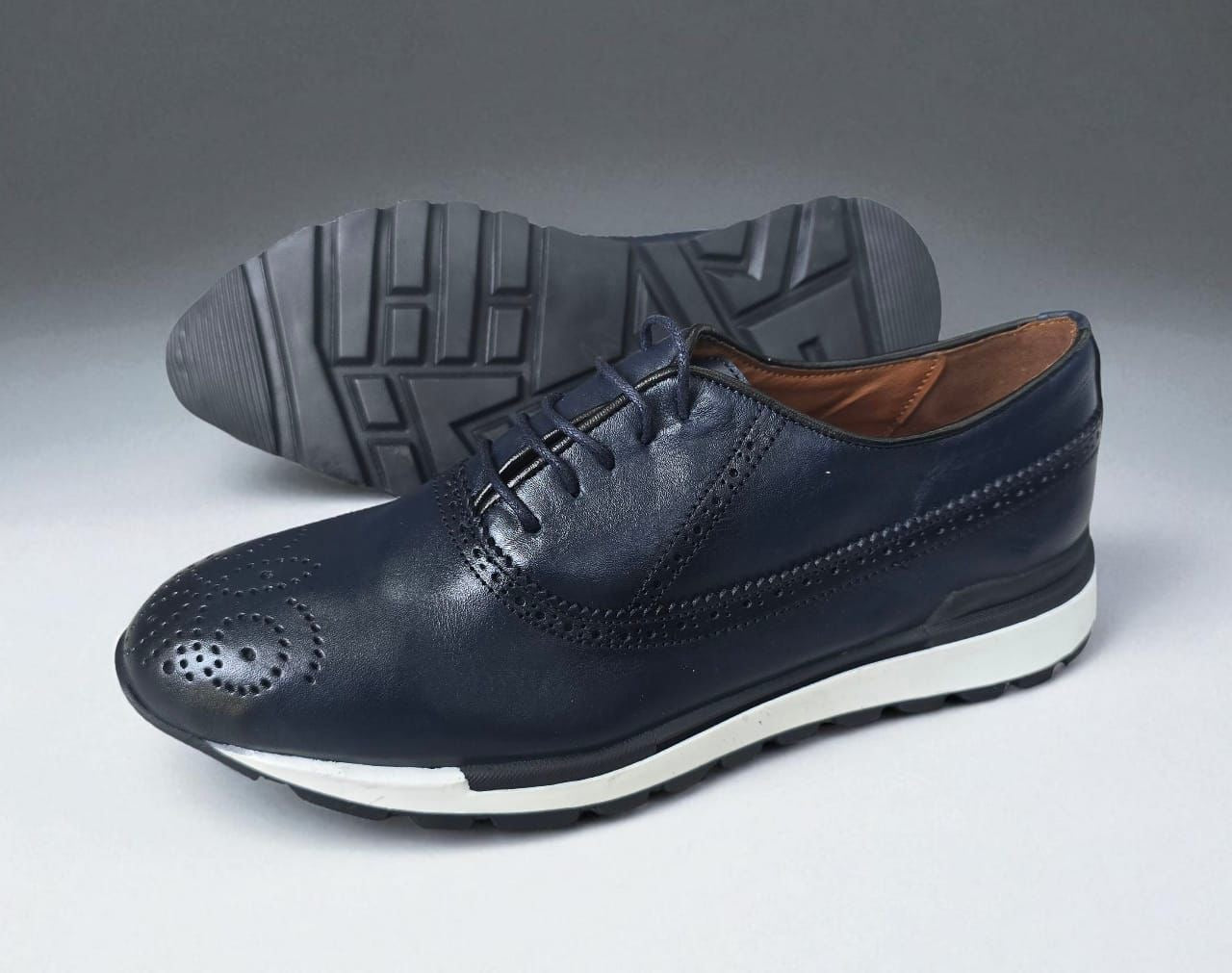 Berluti en cuir 100%