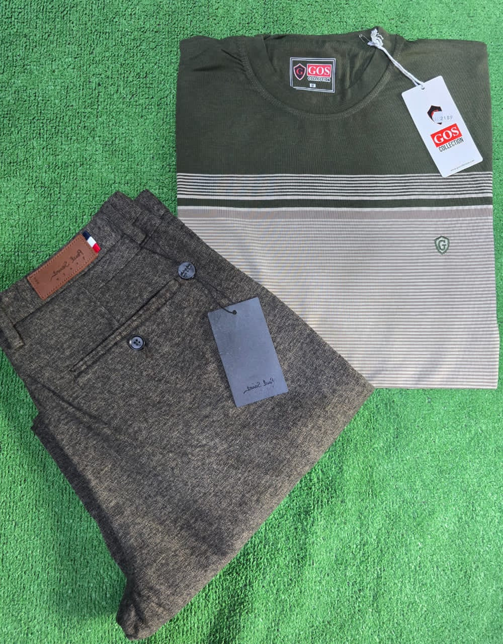 Ensemble kaki et t-shirt coton (adultes)