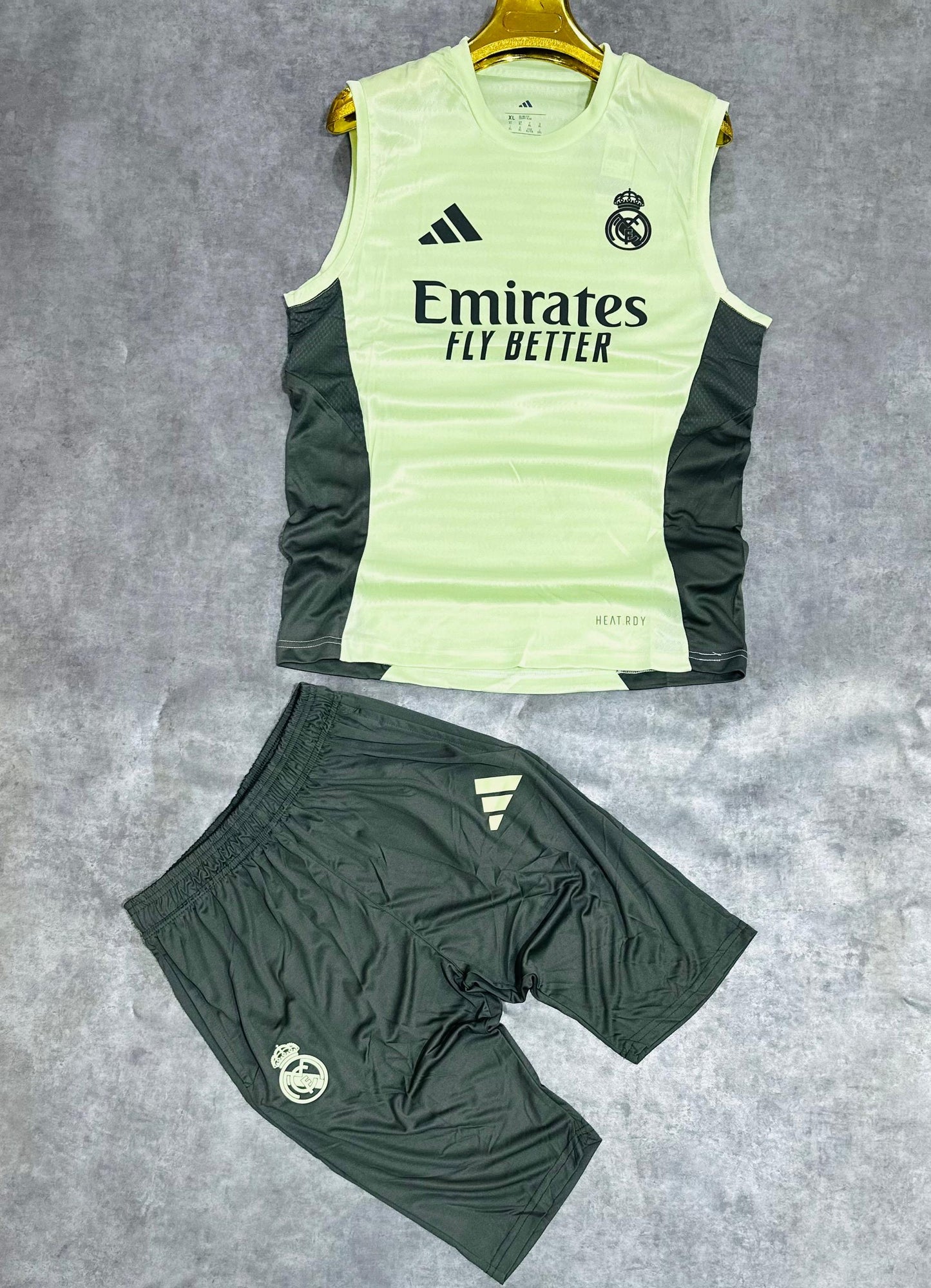 Ensemble sport