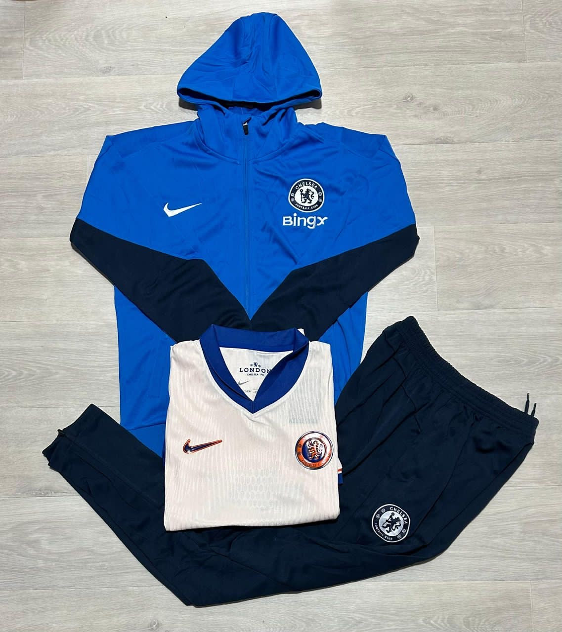 Blouson avec capuche