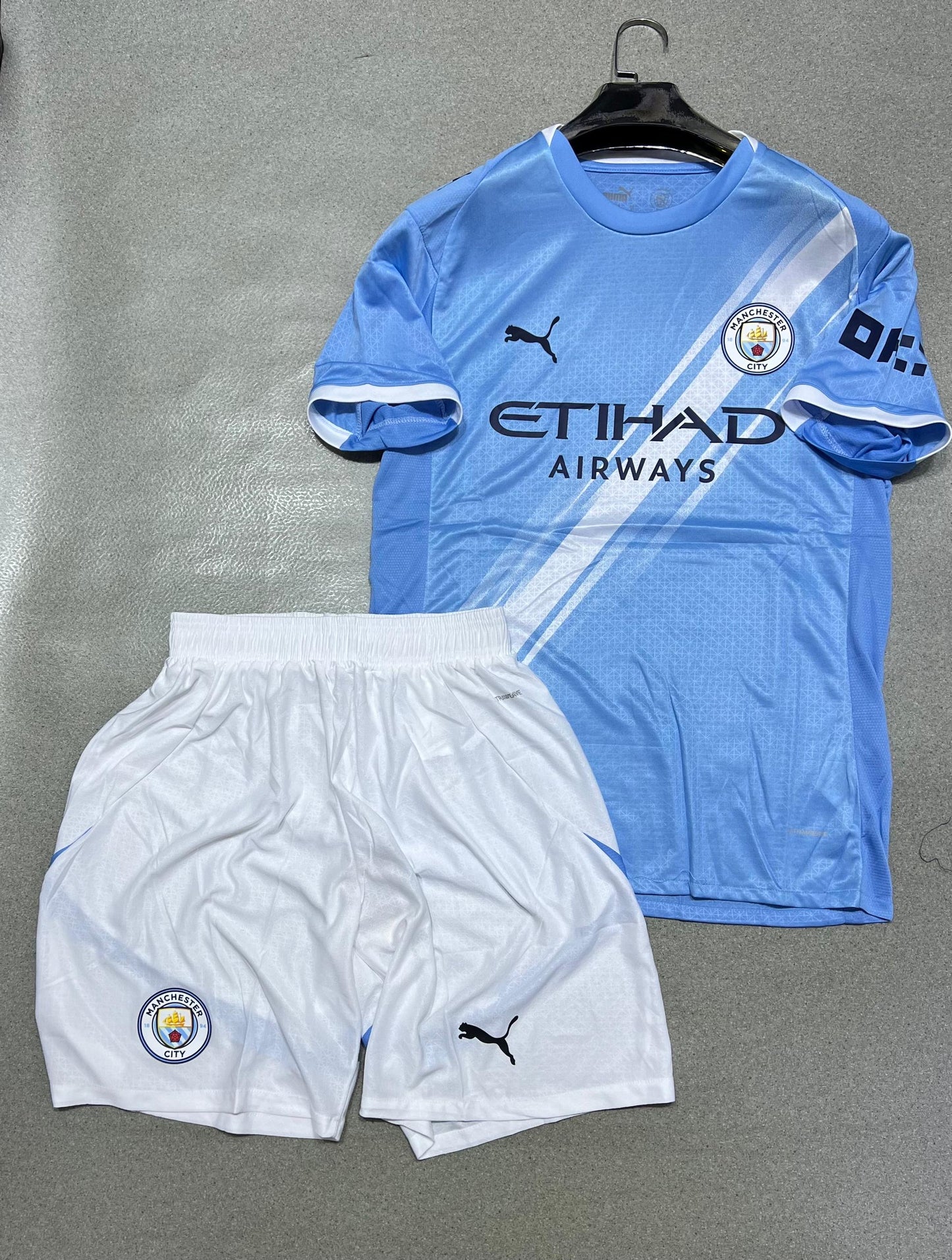 Ensemble short et maillot authentique