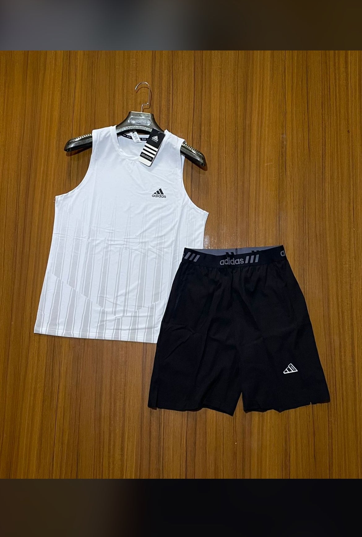 Ensemble short avec débardeur de marque