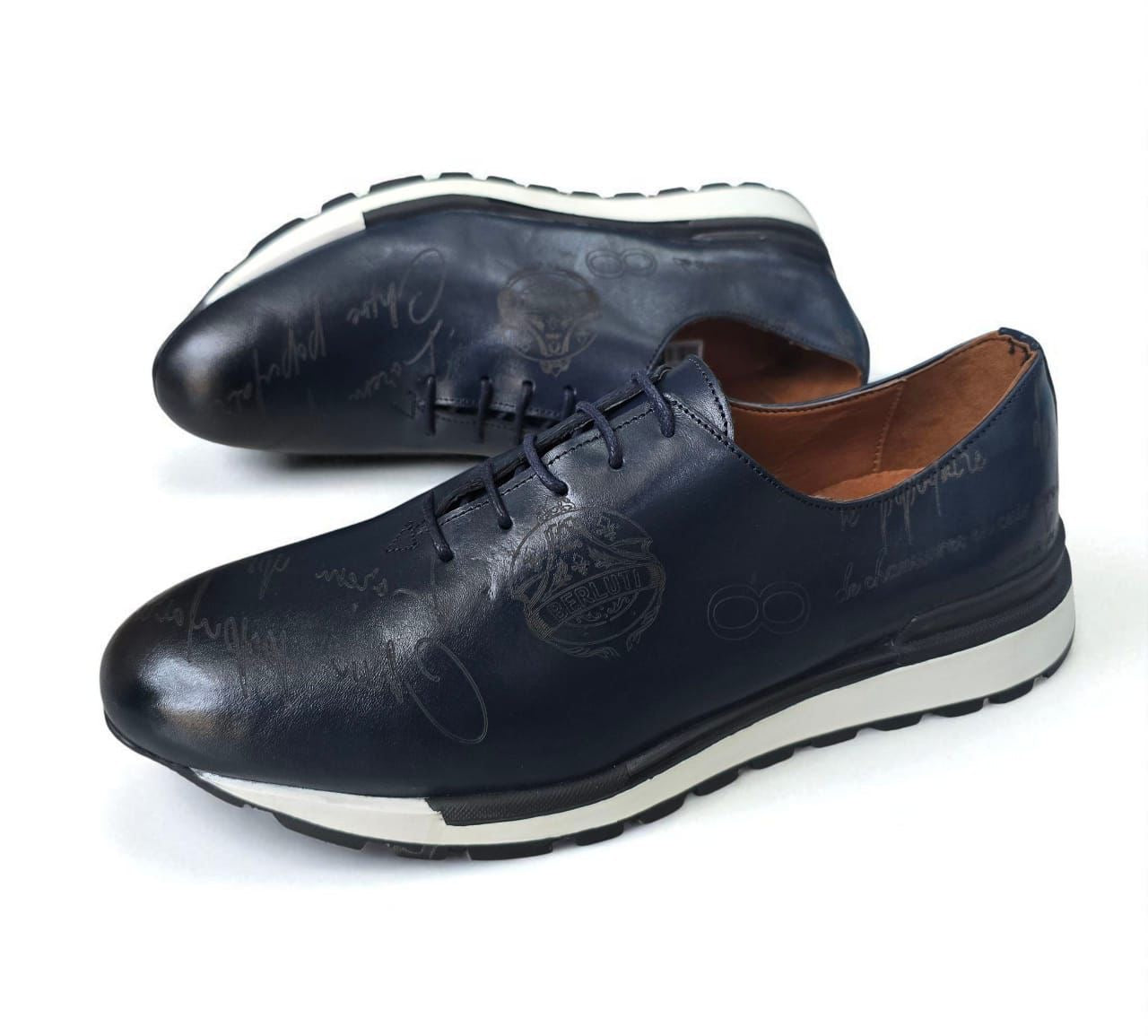 Berluti en cuir 100%