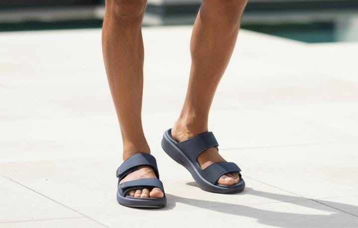 Sandales orthopédiques