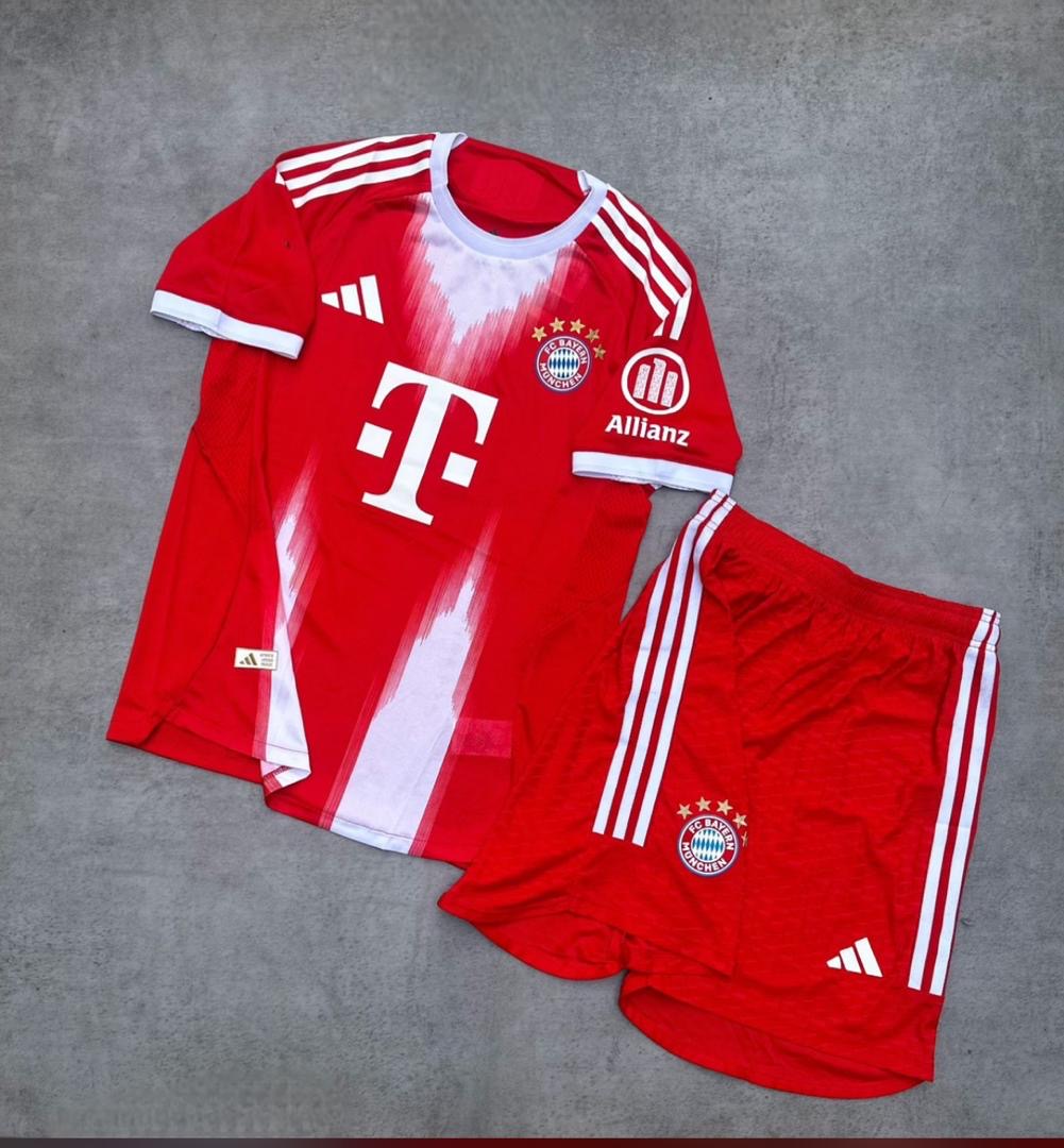 Ensemble short et maillot authentique