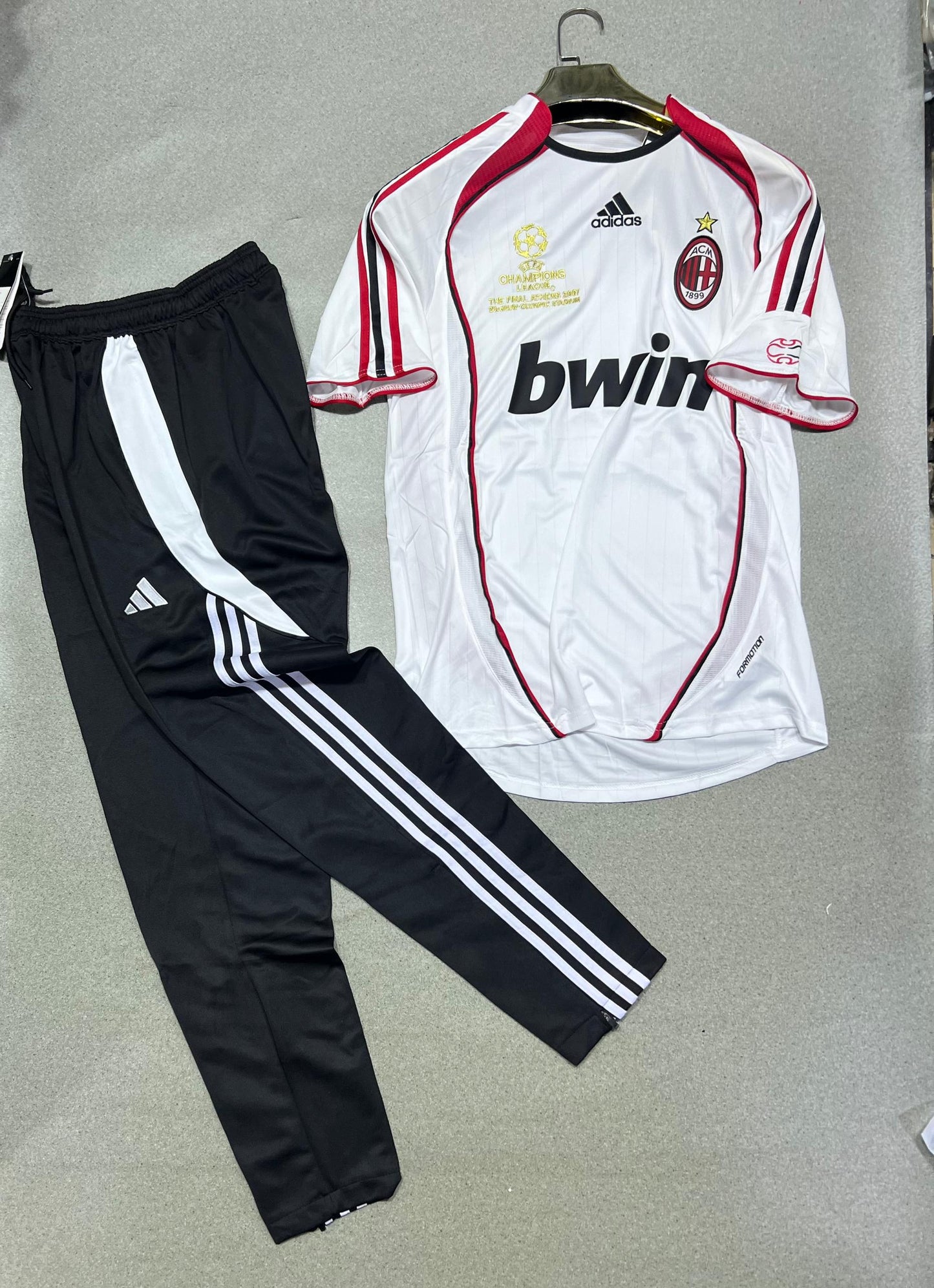 Ensemble pantalon avec maillot