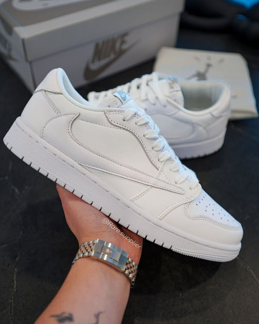 Chaussure Travis Scott